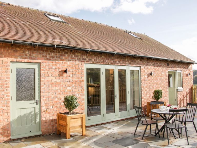 Conkers Cottage outside